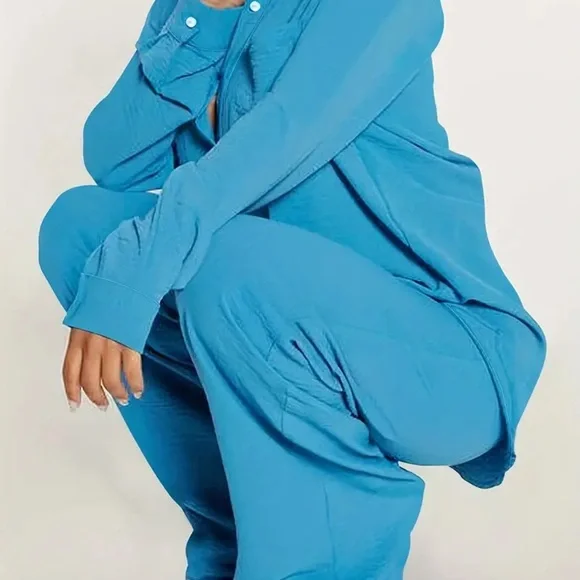 Sky blue 2 piece pants suit - Picture 2 of 11